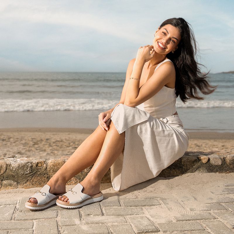 Chinelo-Pegada-Feminino-em-Couro-Branco-233663-01--2-