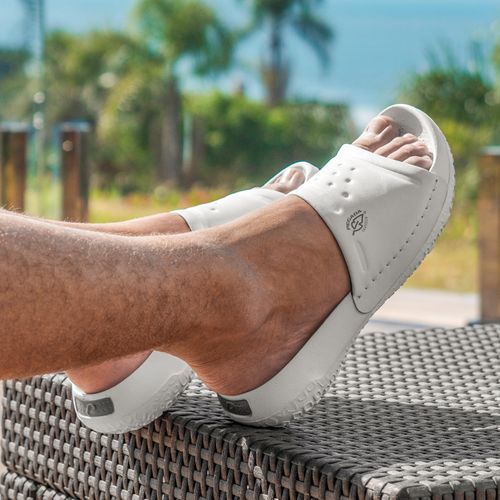 Chinelo Pegada Masculino em Couro Branco 133404-01