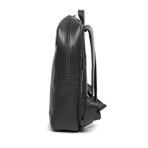 Mochila Pegada em Couro Preto MO009325-01