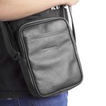 Bolsa-Pegada-em-Couro-Preto-BO008766-01--4-