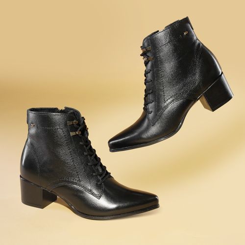 Bota Pegada Feminina em Couro Preta Cano Curto 280904-04