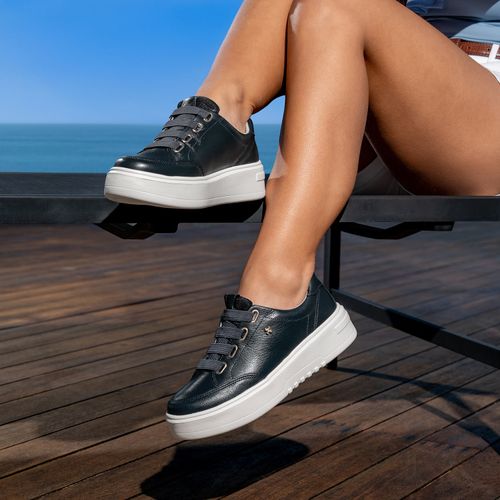Tênis Pegada Feminino em Couro Astral 213151-05