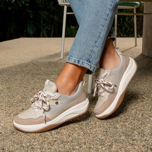 Tênis Pegada Feminino em Couro Off White 213202-06